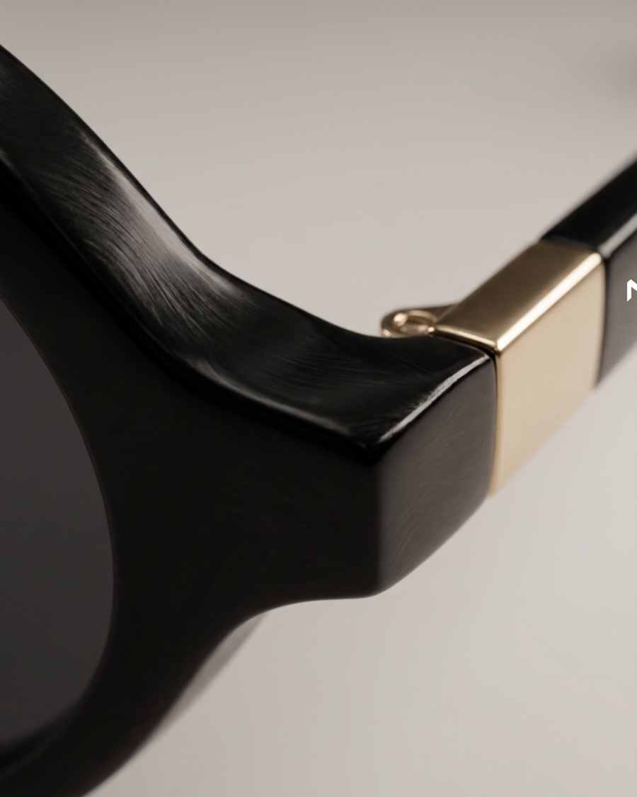 THE FRAME 007