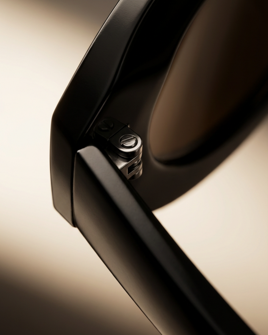 THE FRAME 006
