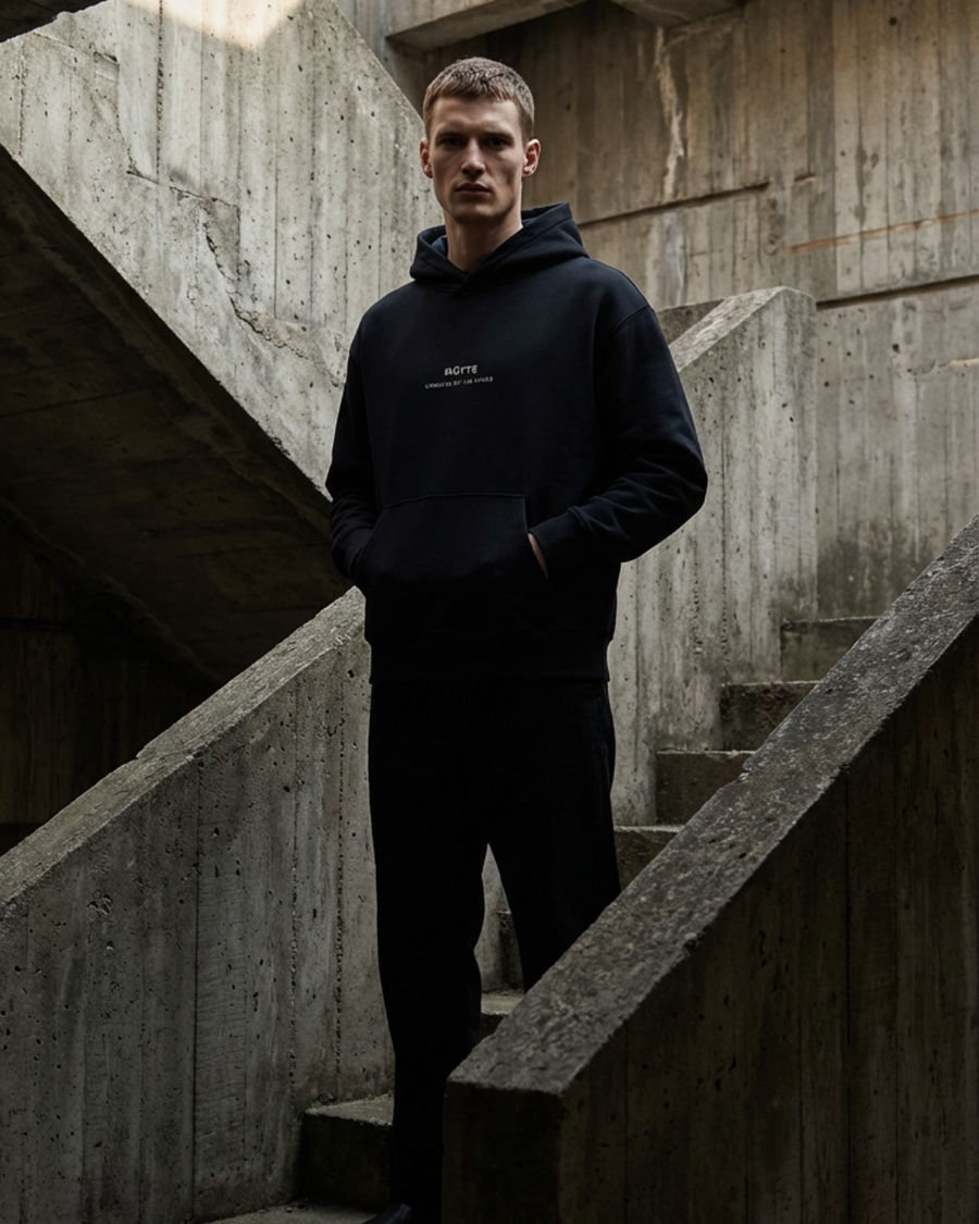 The Archive  H05 - Heavy Hoodie - Unmoved by the chaos - Black