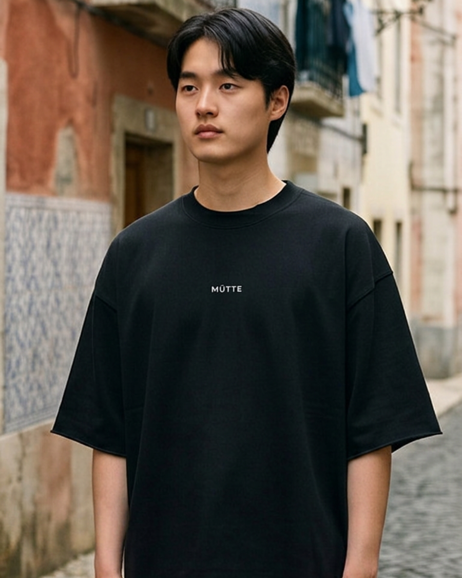 The Archive T01 - Oversized T-Shirt black - Stillness is a Statement